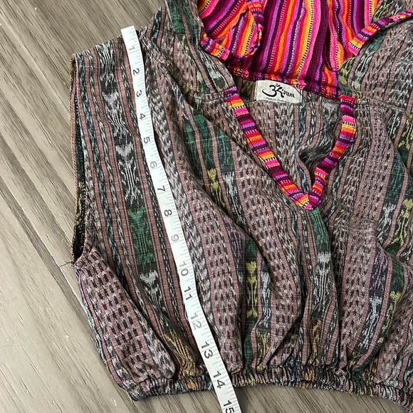 BOHO CROP COLORFUL TOP WITH HOOD - Picture 13 of 16